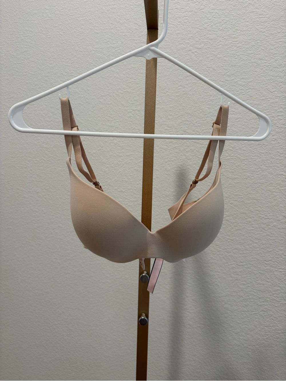 Victoria Secret padded nude bra size 32DD